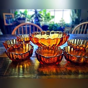 Mid century vintage Indiana Glass Sunflower Fruit Bowl with 6 small bowls